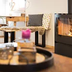 Privates Mit Garten Hot Tub Kamin Bergblick Chalet