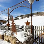 Privates Mit Garten Hot Tub Kamin Bergblick Chalet