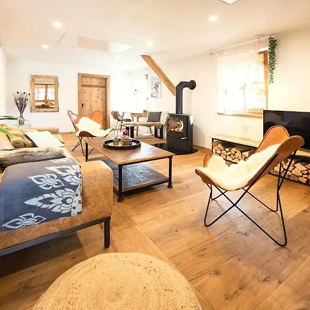 Privates Chalet Auf 1200M Mit Hot Tub, Kamin & Garten *
