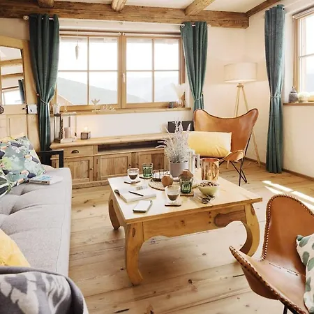 Privates Chalet Auf 1200M Mit Hot Tub, Kamin & Garten Plessnitz