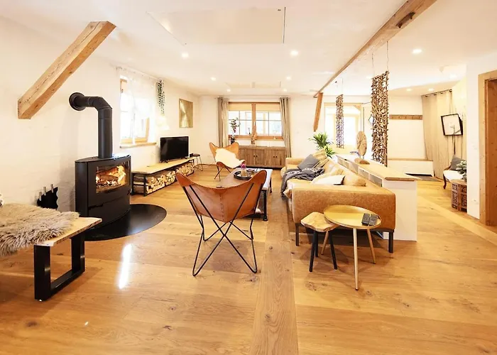 Chalet Privates Mit Garten Hot Tub Kamin Bergblick