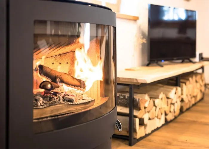 Privates Mit Garten Hot Tub Kamin Bergblick Alpesi faház *