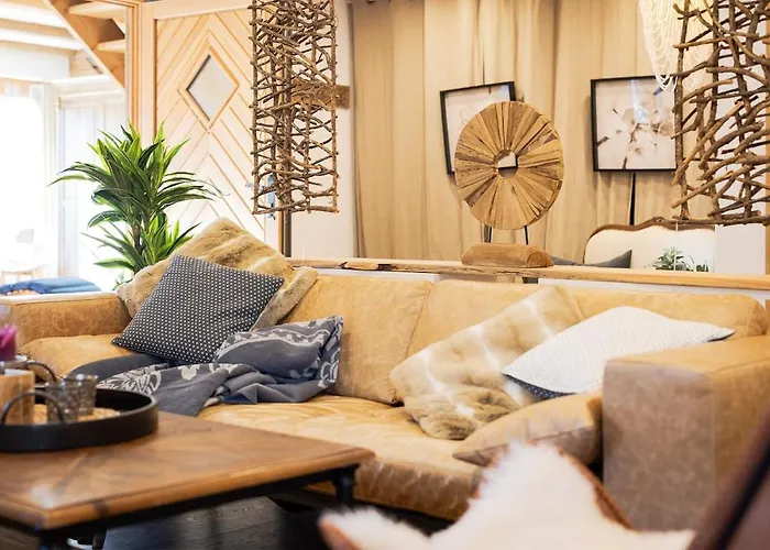 Alpesi faház Privates Mit Garten Hot Tub Kamin Bergblick Plessnitz