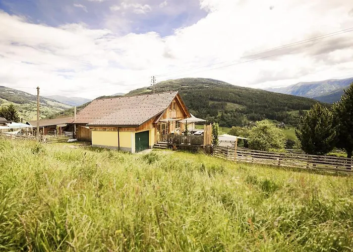 Alpesi faház Privates Mit Garten Hot Tub Kamin Bergblick Plessnitz